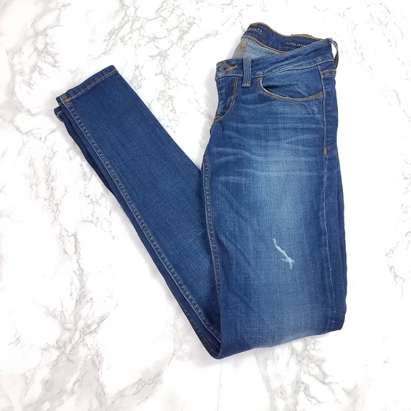Guess Denim - Guess Distressed Skinny Low Rise denim size 23